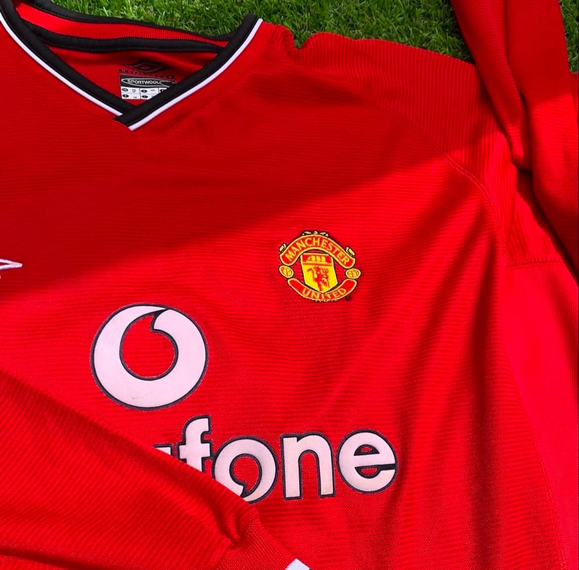 Manchester United 2001/02 Home Shirt - Image 2
