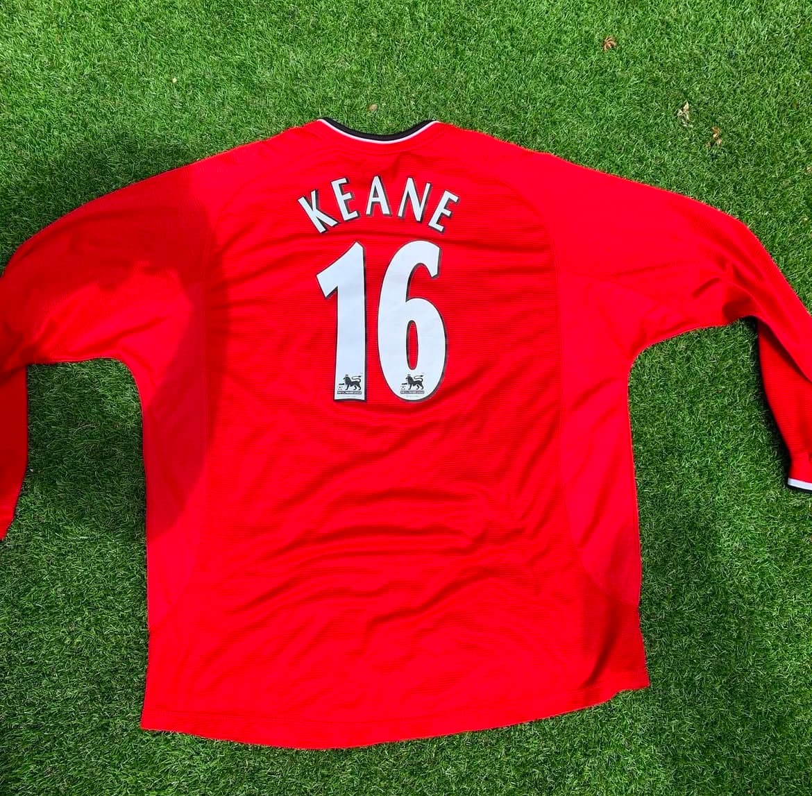 Manchester United 2001/02 Home Shirt - Image 4