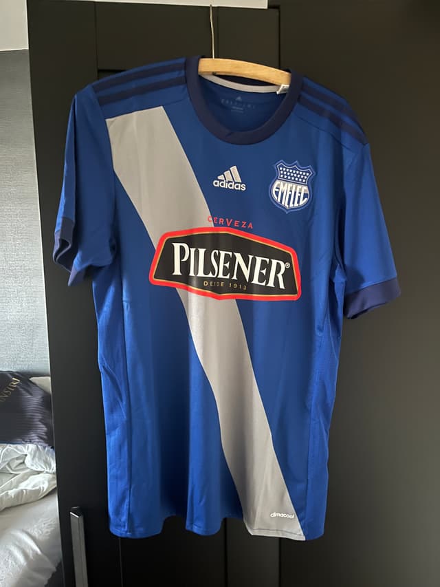 Emelec home